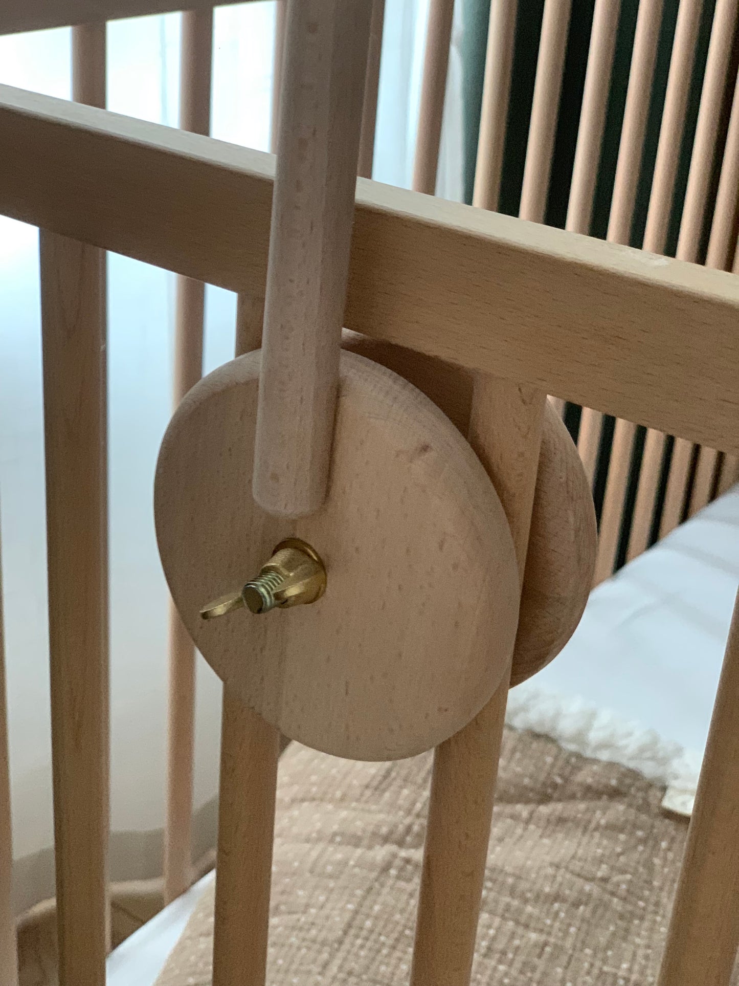 Bükkfa & gyapjú kiságyforgó -virág